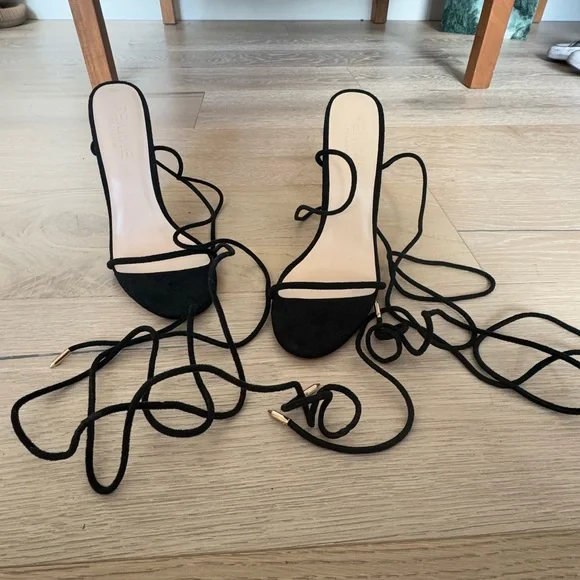 Femme LA Barely There Lace Up Heel - Noir - Picture 3 of 6